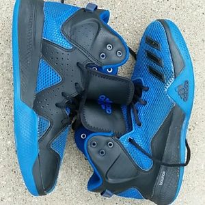 Addidas hightops b ball shoes